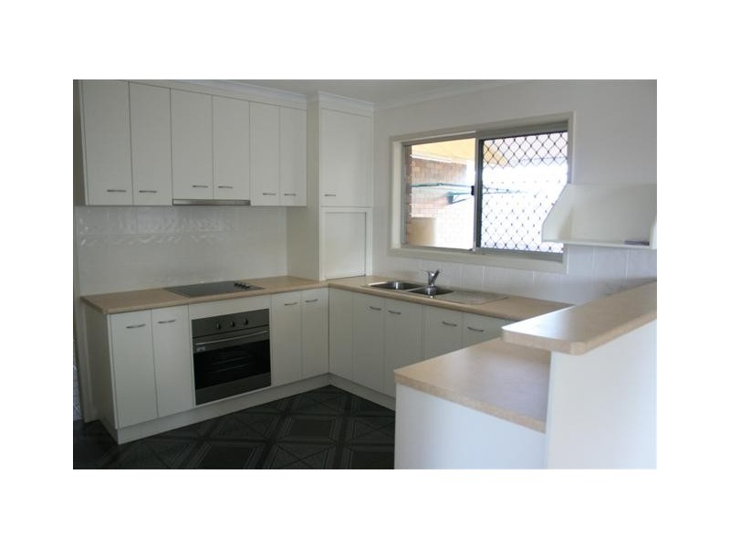 14 Phillips Street, Bundaberg North QLD 4670