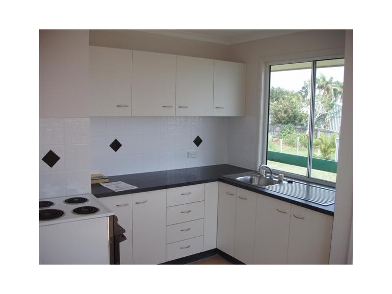 13 Marine Tce, Burnett Heads QLD 4670