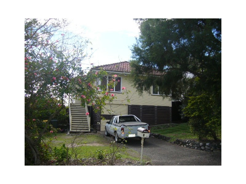 9 Sedgemoor Street, Stafford Heights QLD 4053