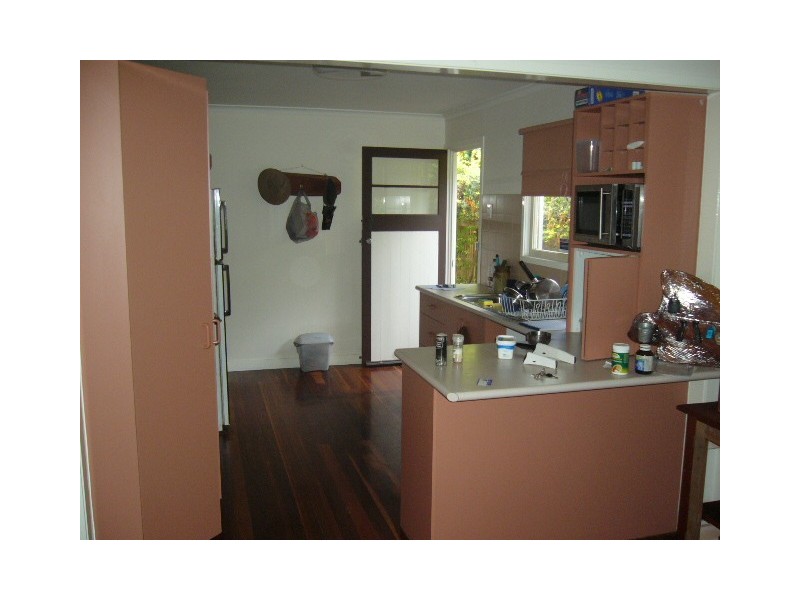 9 Sedgemoor Street, Stafford Heights QLD 4053