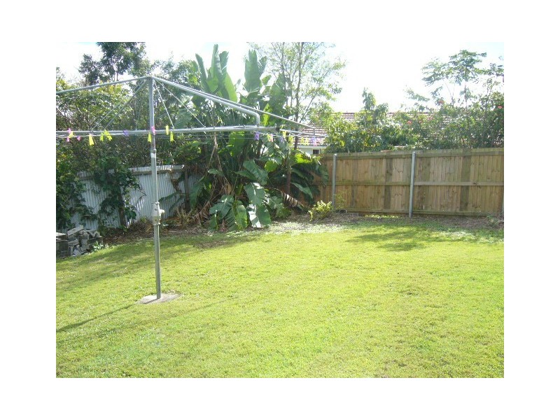 9 Sedgemoor Street, Stafford Heights QLD 4053