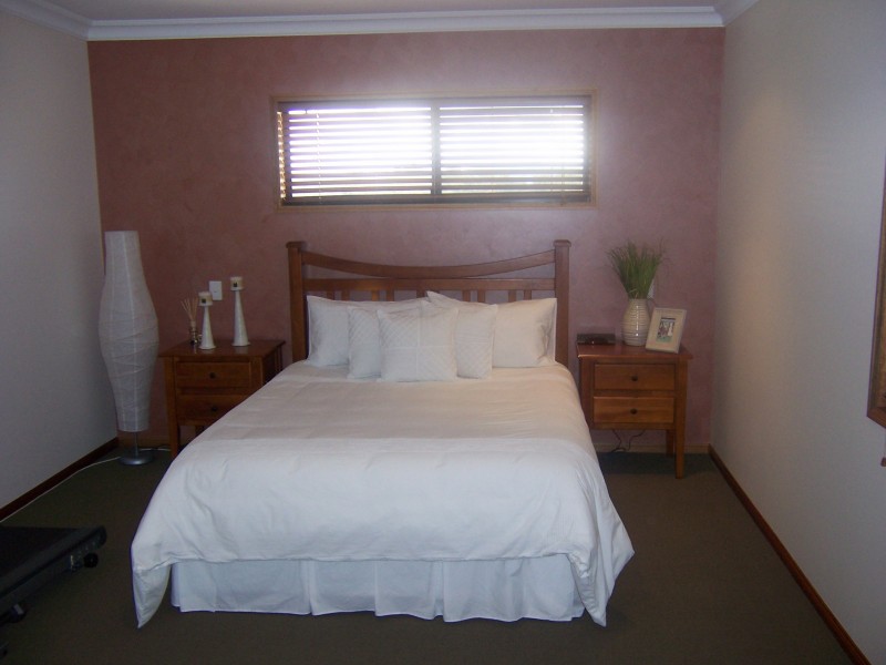 Eatons Hill QLD 4037