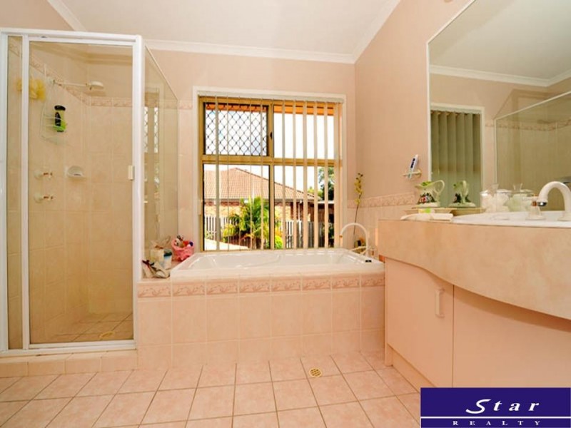 Bridgeman Downs QLD 4035