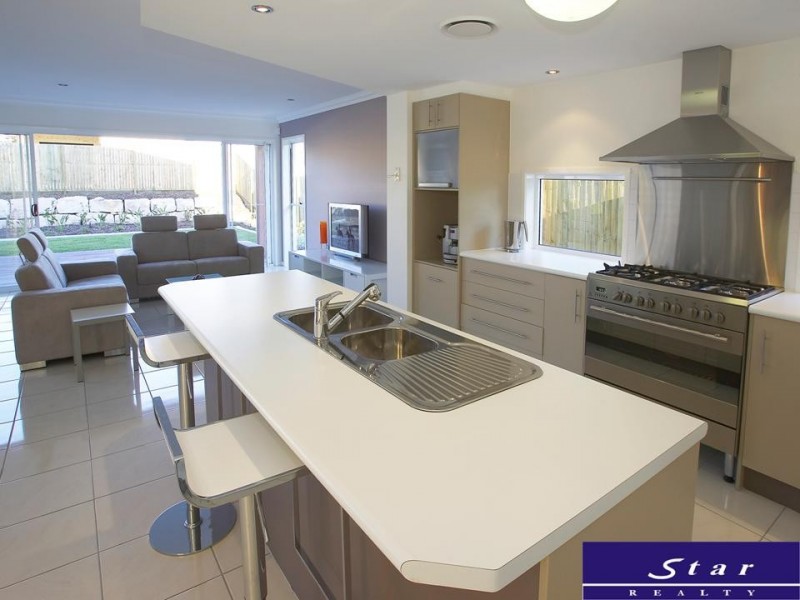 North Lakes QLD 4509