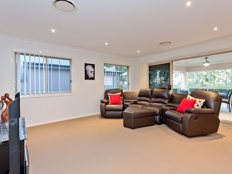 15 Lachlan Street, Murrumba Downs QLD 4503