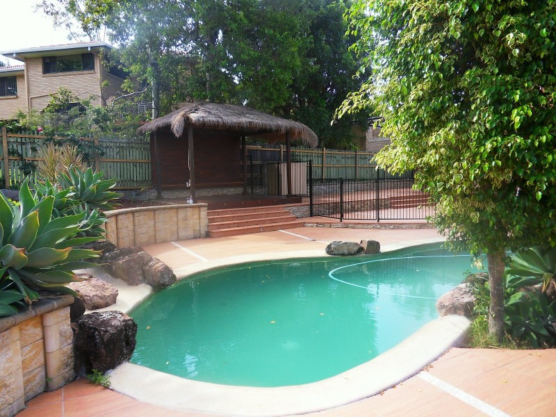 4 Claret Street, Carseldine QLD 4034