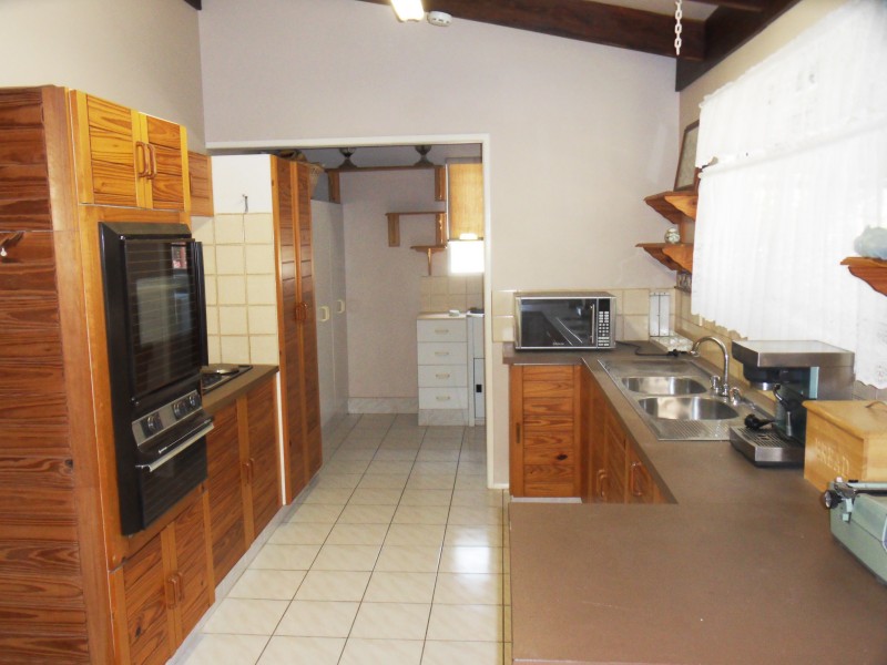 15 Danaus Court, Eatons Hill QLD 4037