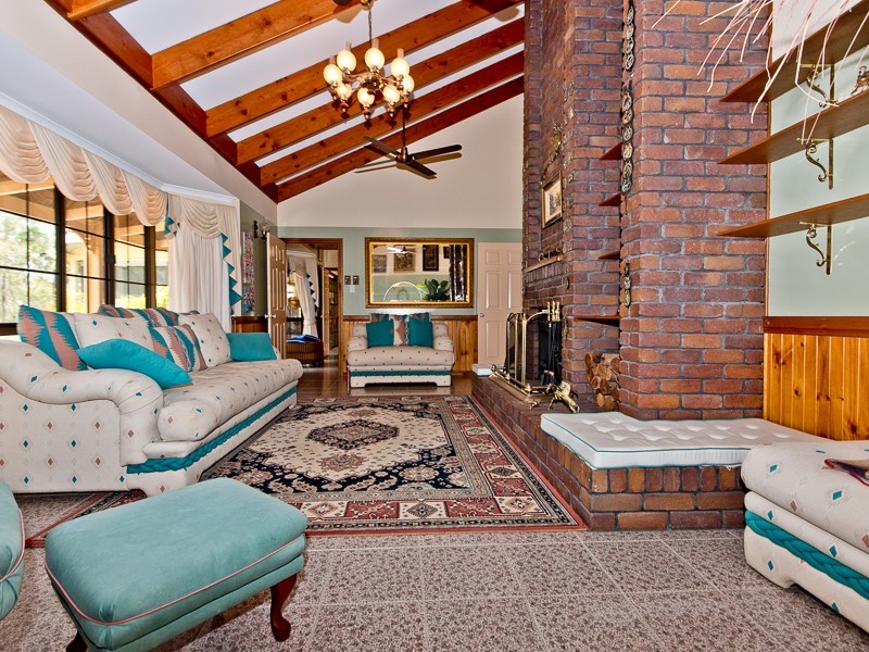 Eatons Hill QLD 4037