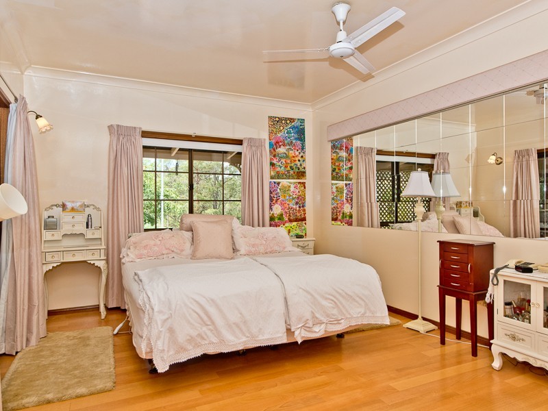 Eatons Hill QLD 4037