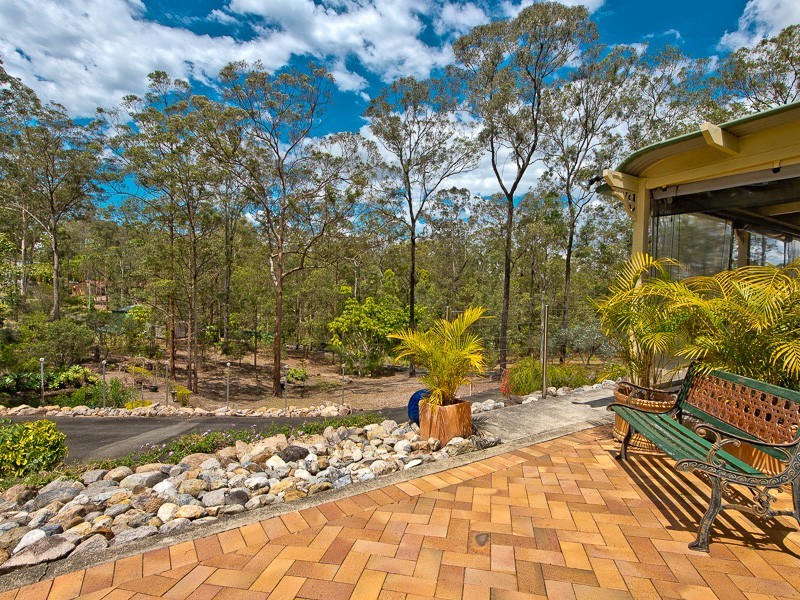 Eatons Hill QLD 4037