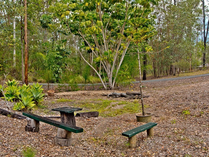 Eatons Hill QLD 4037