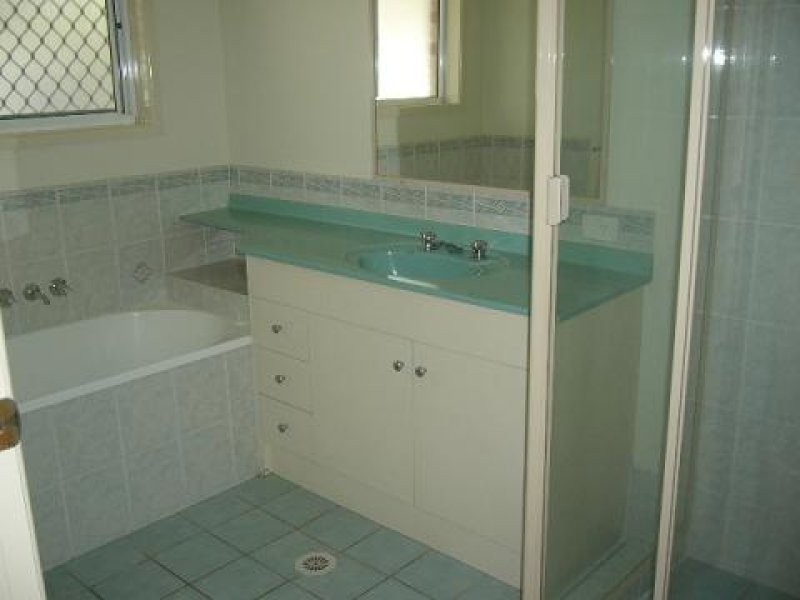 2 Lockyer Drive, Bray Park QLD 4500