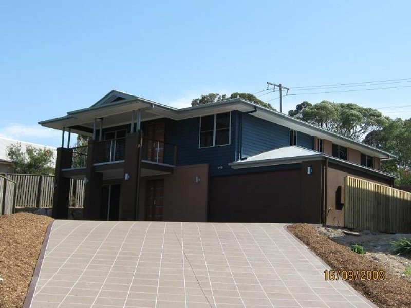 11 Bend Court, Albany Creek QLD 4035
