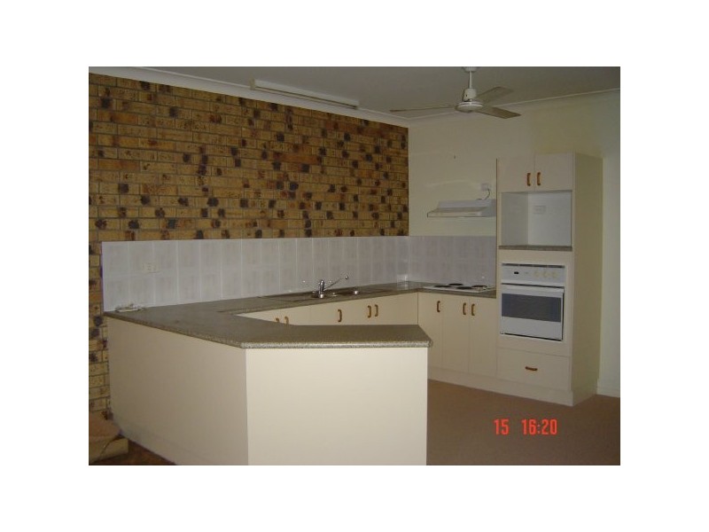 2/68 Munro Street, Ayr QLD 4807