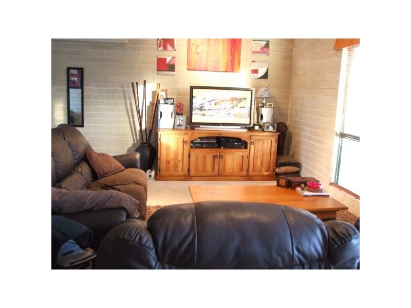 2a Hillcrest Place, Ayr QLD 4807