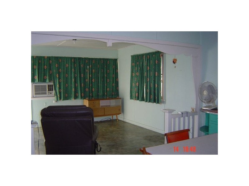 35 Thirteenth Avenue, Home Hill QLD 4806