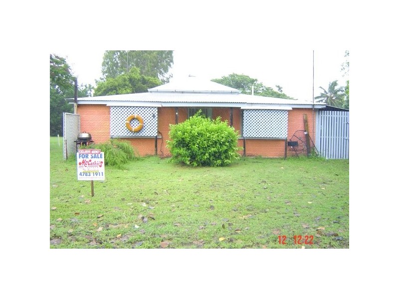 Alva Beach QLD 4807