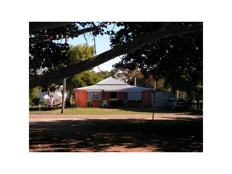 Alva Beach QLD 4807