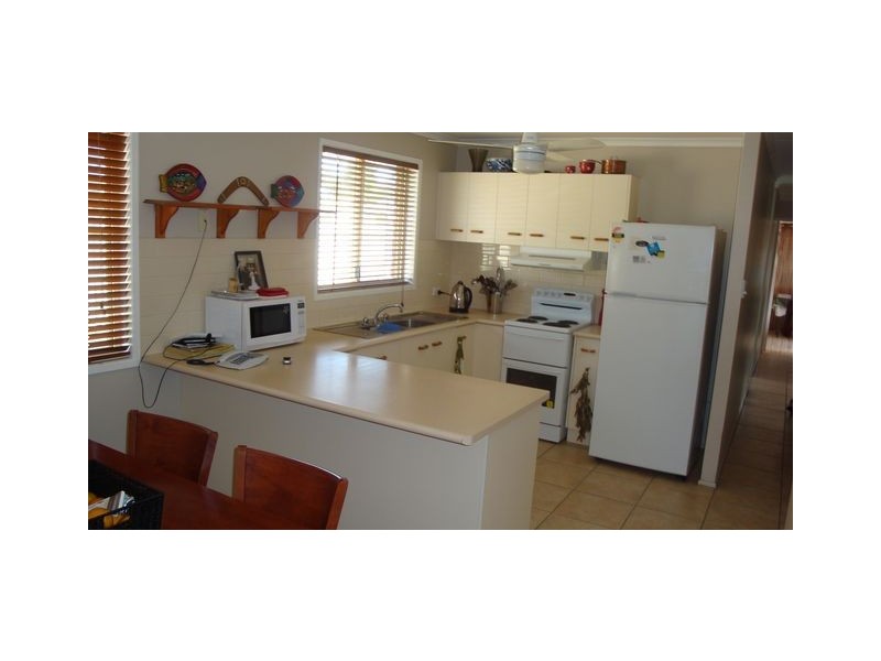 Avenell Heights QLD 4670