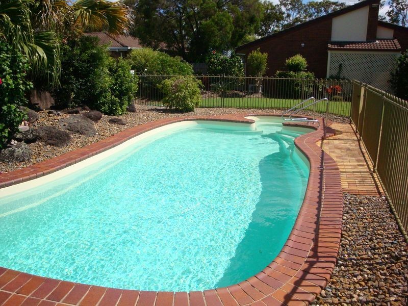 Avenell Heights QLD 4670