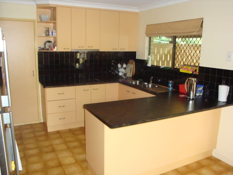 Avenell Heights QLD 4670
