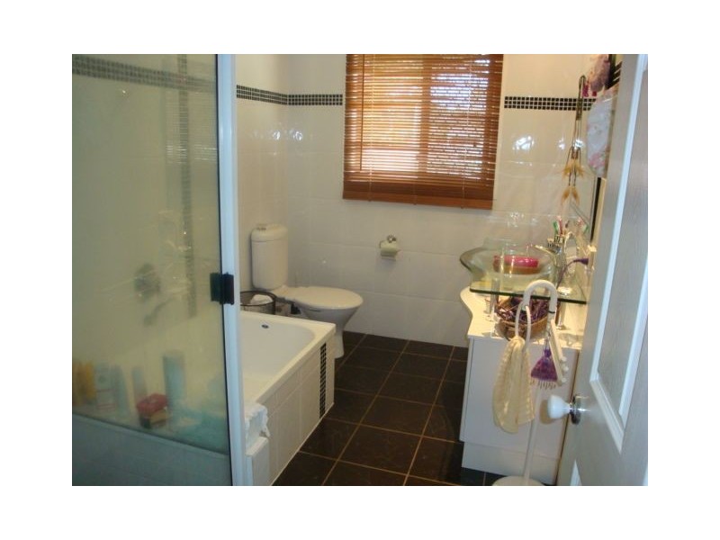 Kepnock QLD 4670