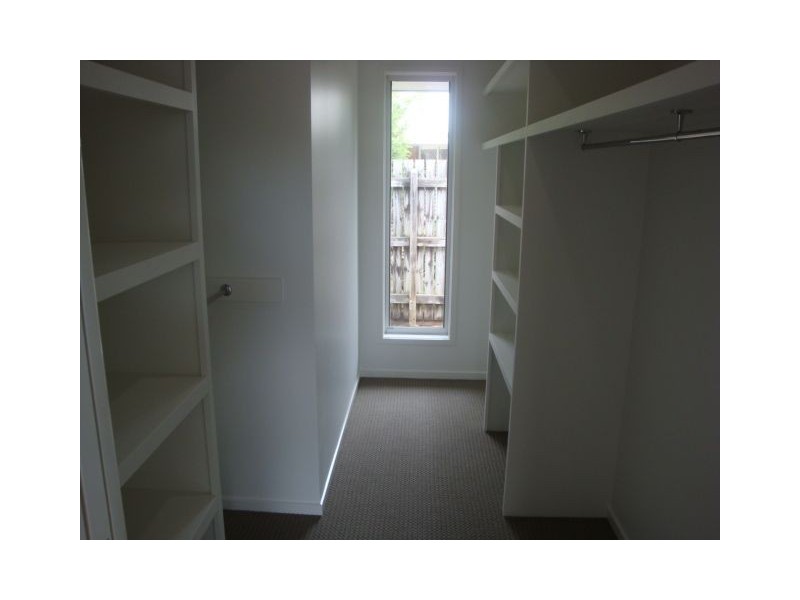 Avenell Heights QLD 4670
