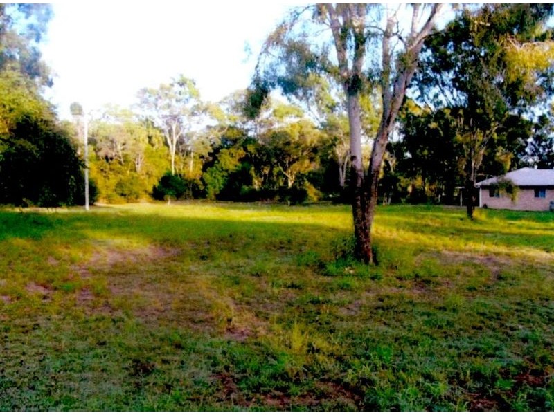 Moore Park Beach QLD 4670