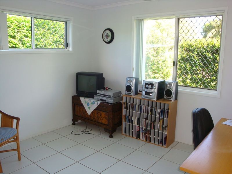 Avenell Heights QLD 4670