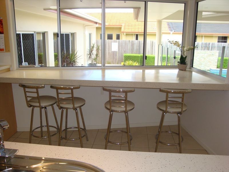 Avenell Heights QLD 4670
