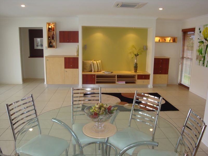 Avenell Heights QLD 4670