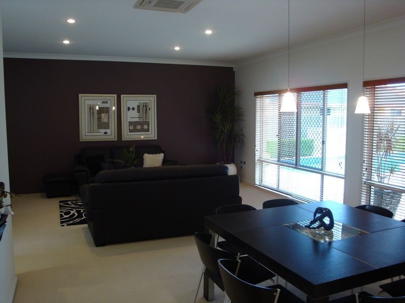 Avenell Heights QLD 4670