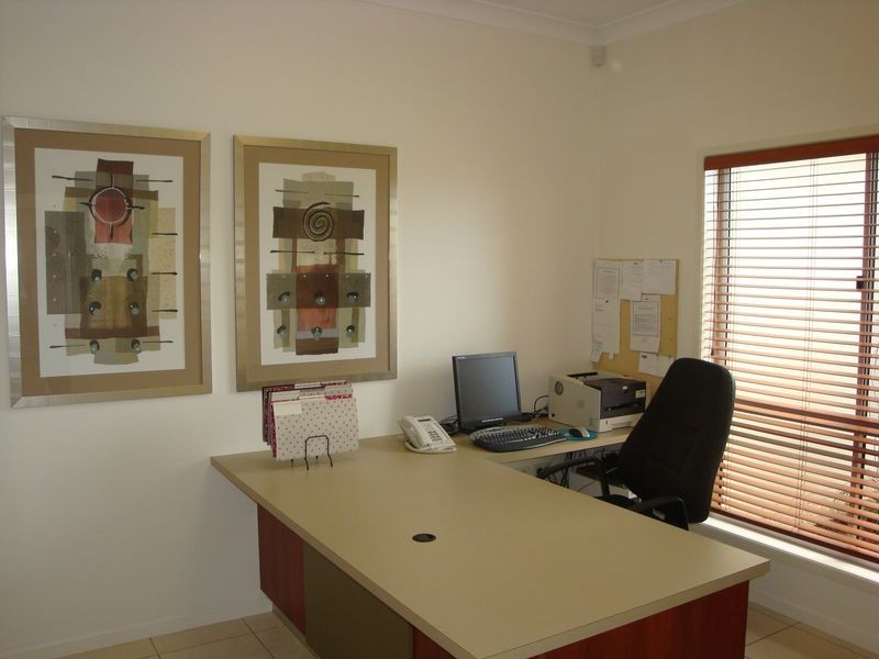 Avenell Heights QLD 4670
