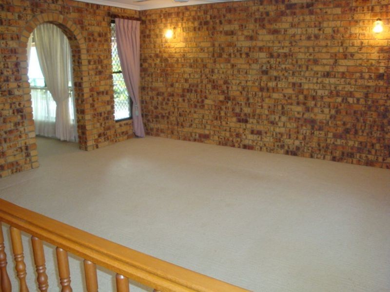 Avenell Heights QLD 4670