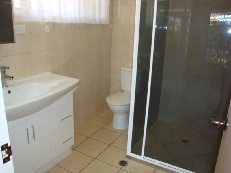 Avenell Heights QLD 4670