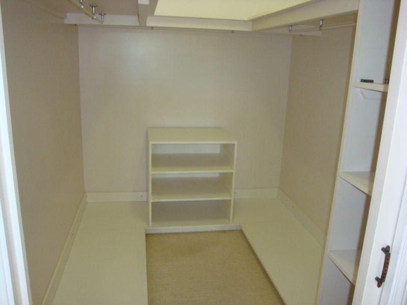 Avenell Heights QLD 4670