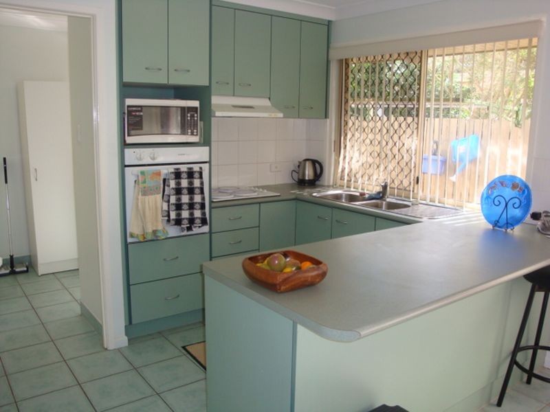 Avenell Heights QLD 4670
