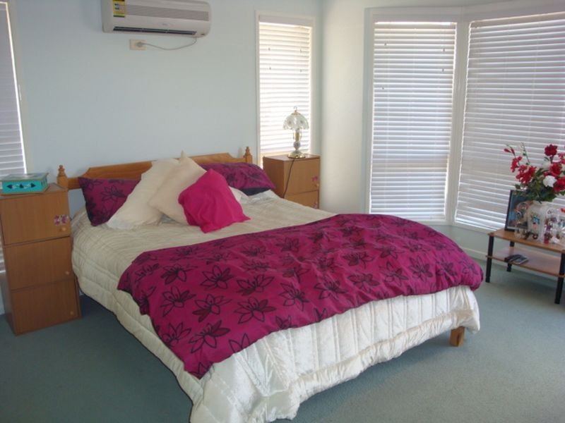 Avenell Heights QLD 4670