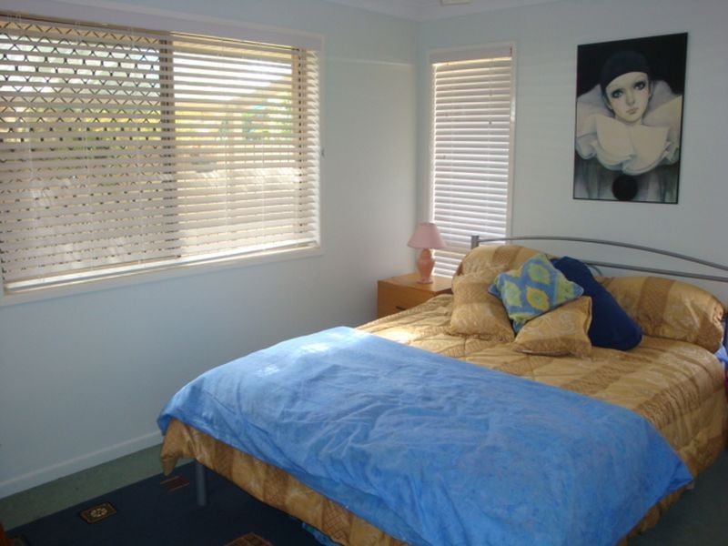Avenell Heights QLD 4670