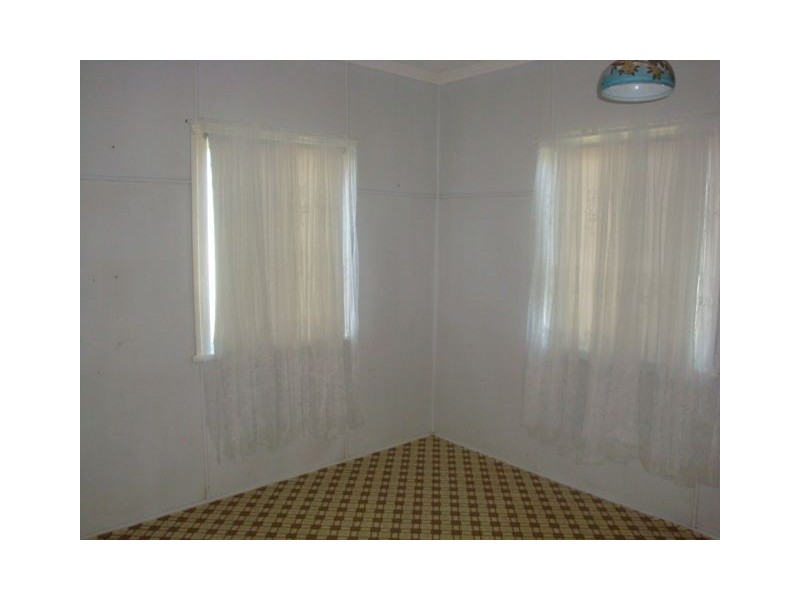Svensson Heights QLD 4670