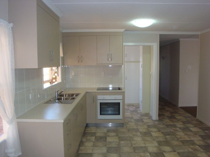 Avenell Heights QLD 4670