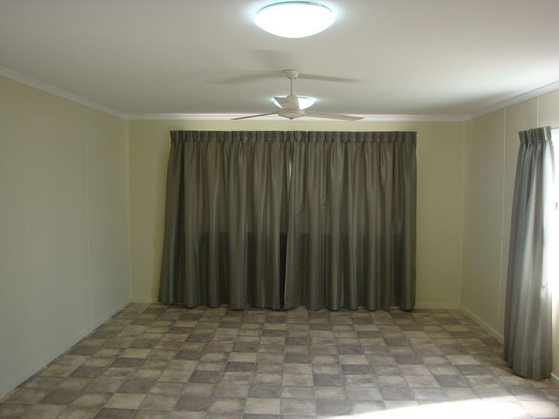 Avenell Heights QLD 4670