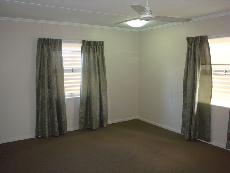 Avenell Heights QLD 4670