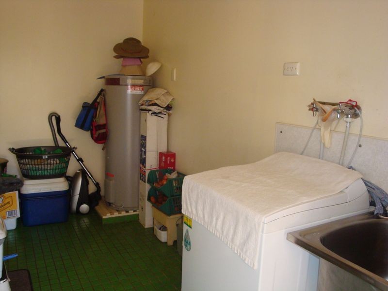 Avenell Heights QLD 4670