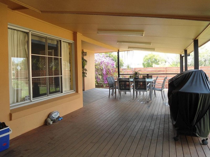 Avenell Heights QLD 4670