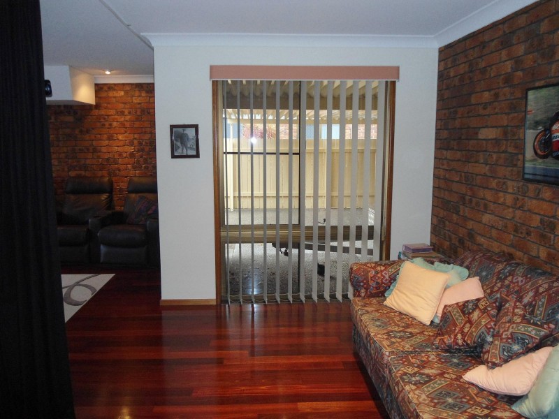 Avenell Heights QLD 4670