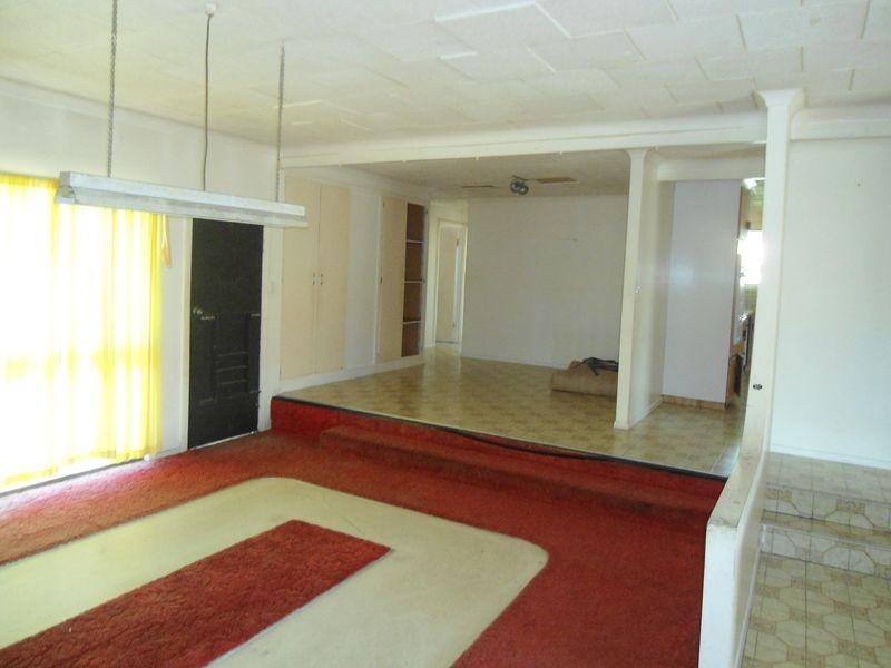 9 Strathdee Avenue, Bundaberg South QLD 4670