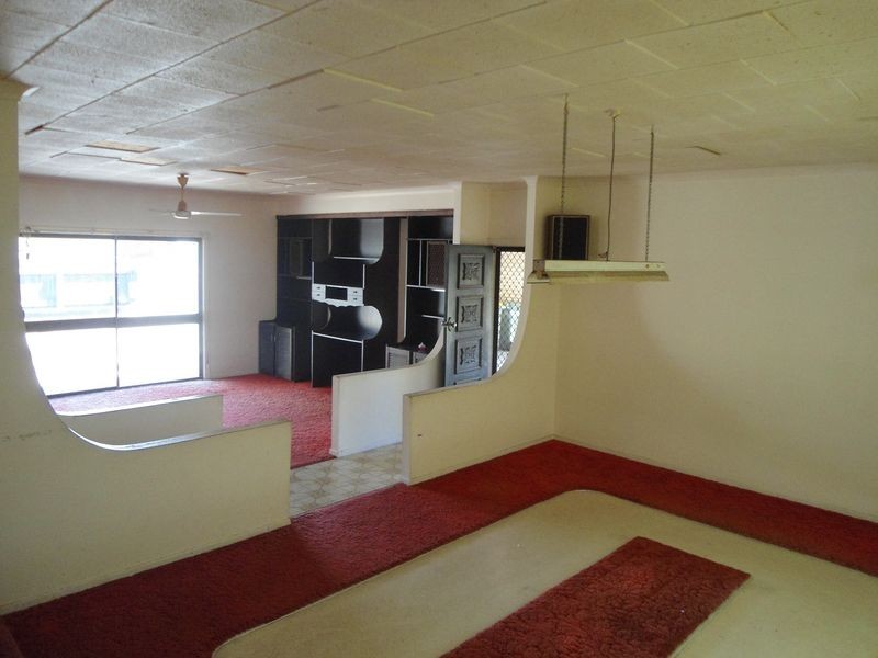 9 Strathdee Avenue, Bundaberg South QLD 4670