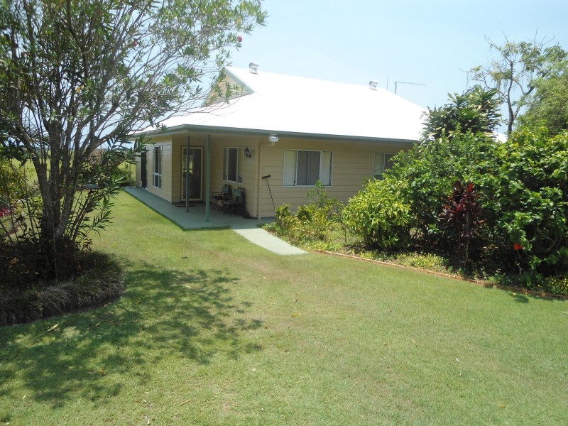 Moore Park Beach QLD 4670