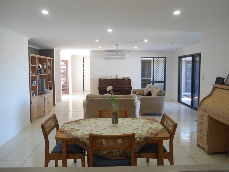 Avenell Heights QLD 4670